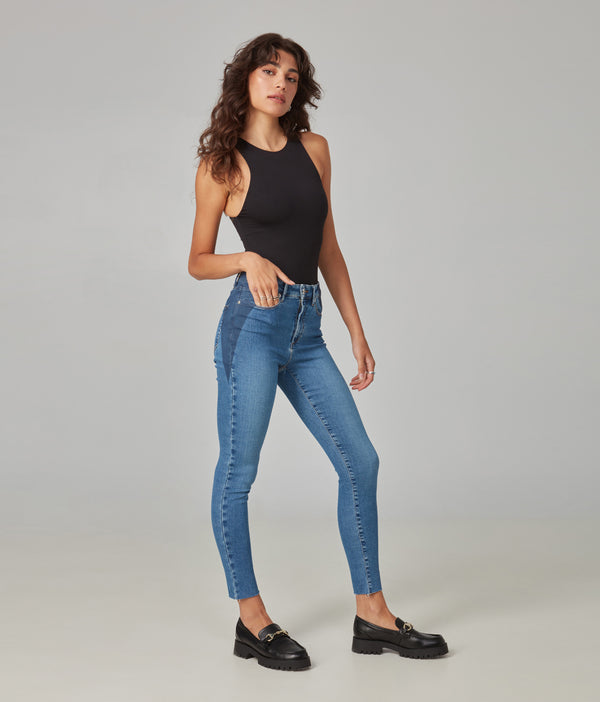 Blue, Skinny jeans for women. Sustainably-made
