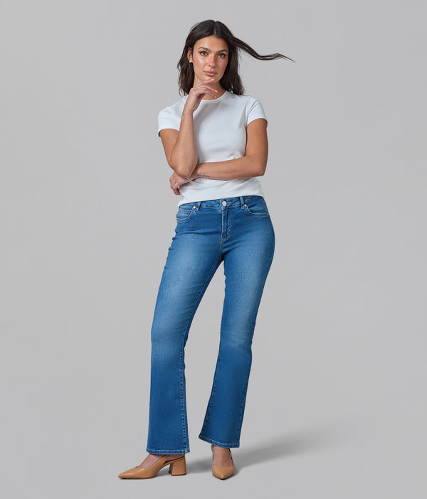 BILLIE-MDL High Rise Bootcut Jeans